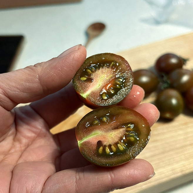 부산강서 짭짤이 흑대추방울토마토 쿠마토 대저토마토 블랙토마토, 1박스, 1.5kg