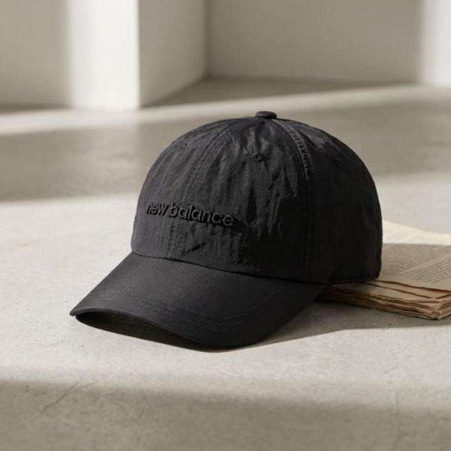 뉴발란스 NBGDGS1201 여성 글로시 볼캡 BLACK 19