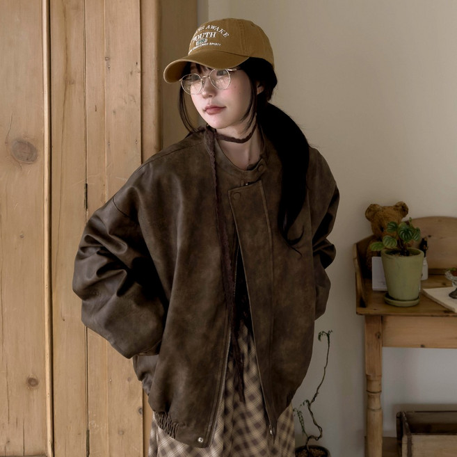 엘루이즈 케이쥬 빈티지워싱 오버핏 비건 레더 블루종 자켓 (NAR0001)