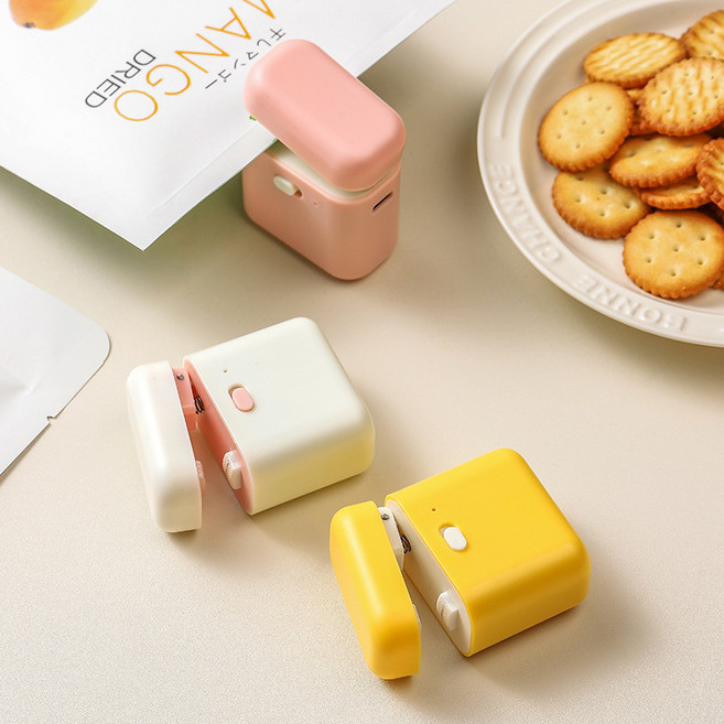 휴대용 미니 실링기 봉지 과자 귀엽다 비닐밀봉기 식품 보관 생활 용품 충전식 자기 흡입식 가정용 간식실링기, 흰색 + 분홍색 + 노란색, 3개.