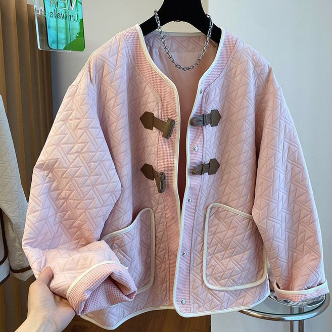 WPUY 패딩 노카라패딩 여성 귀여운 아가일 빈티지 자켓 아우터 패션 라운드넥 루즈핏 캐주얼 누빔 퀼팅자켓 떡볶이코트 패딩 얇은 코트 아우터 데일리