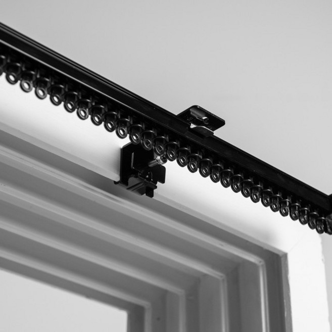 [굿즈팡팡]못없이커튼봉 못없이커튼달기 안뚫어고리Ver2 블랙 2세트(4개) 블라인드 커튼레일 전용