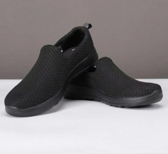 스케쳐스 여성 고워크 슬립온 캐주얼 워킹화 124199