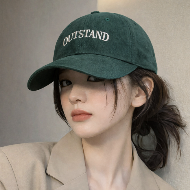 아티 얼굴 작아보이는 대두 볼캡