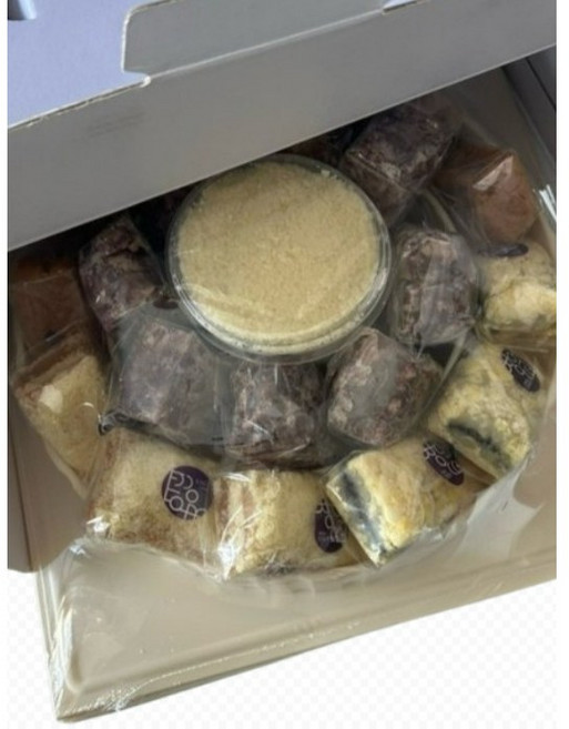 창억 여럿이깔끔하게나누기제격 창억모듬떡케이크 1150g 기념일 파티 전통간식, 2개, 1.15kg