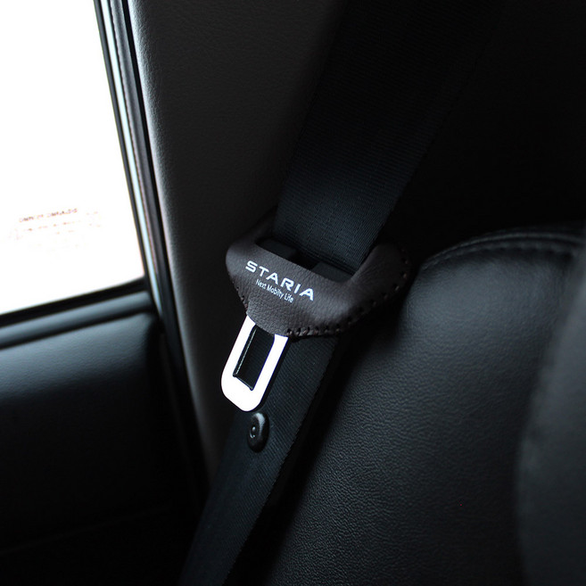 [비브랜드]와이앤유 레터링 포인트 실내 내장재 보호 가죽 안전벨트 클립 커버 충격방지 용품 스타리아 호환, 다크브라운, 1개