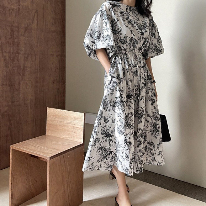 나도퀸 이블린 퍼프소매 플라워 미디 원피스