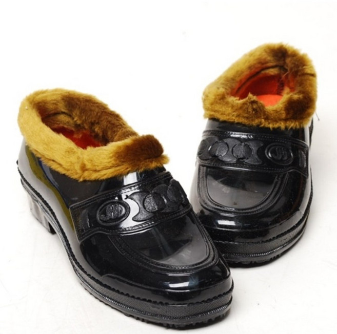 어르신 털고무신 할머니 할아버지 시골 농촌 방한 사찰