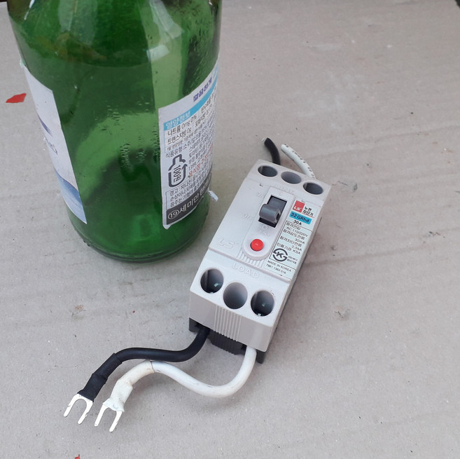 단상 누전차단기 30A F049, 1개