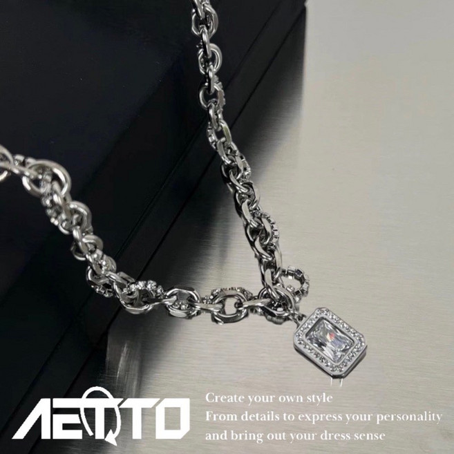 AETTO 冰糖鑽吊墜纏繞項鍊 鋼爪鑲鑽 精緻做工 高級質感 嘻哈 街頭 男生項鍊 女生項鍊