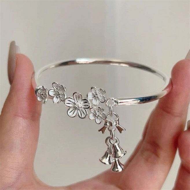 besteffie 여성 실버 팔찌 꽃무늬 디자인 뱅글 팔찌 심플한 매력적인 악세서리 K57