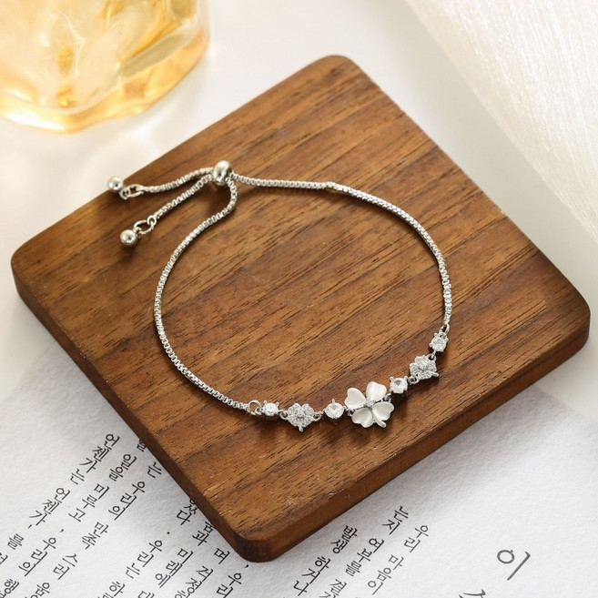 클로버 실버 팔찌 미세반장 액세서리 데이트룩 여성 인기템