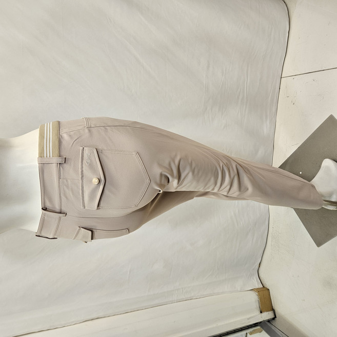 루이까스텔 여성 봄여름 양옆 라인밴드 슬림스트레이트 스판바지 뉴코아인천점