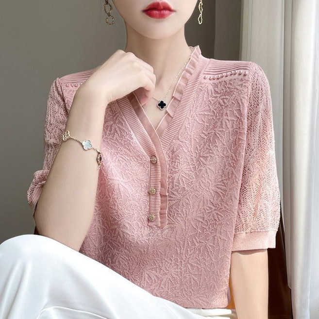 중년 여성 반팔 티셔츠 빅사이즈 프렌치 브이넥 레이스 니트 반팔티 상의 여름 엄마옷 여자 반팔티 YSQ