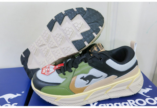 KangaROOS AVANTI 2E 寬楦輕量運動鞋