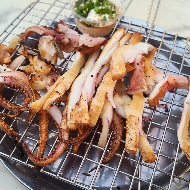 건어물천국 반건조 오징어 왕특대10미 2kg~2.4kg 동해안 반건오징어, 10개