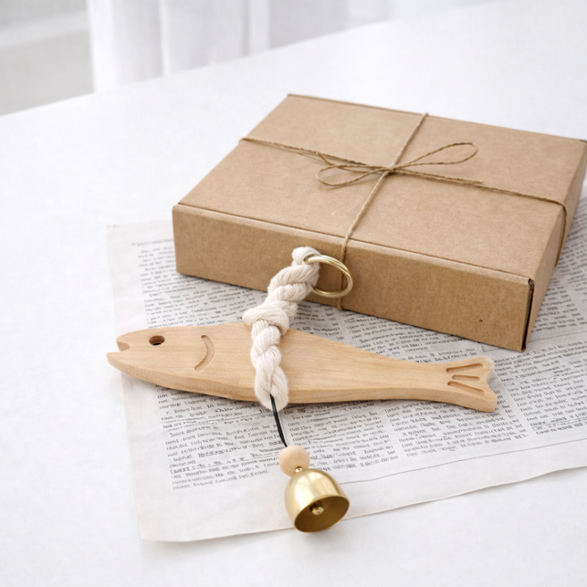 바미유 액막이 명태 도어벨 선물포장, 우드