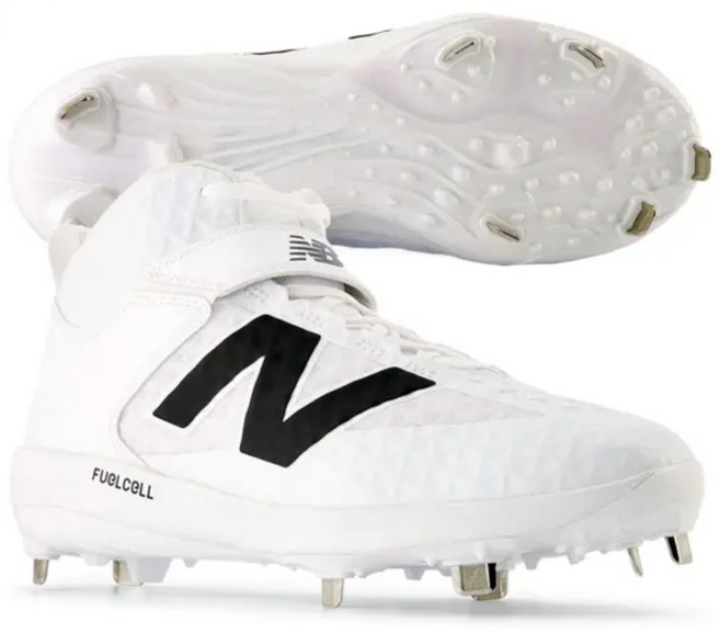 뉴발란스 퓨얼셀 M4040 TW8 일체형 징스파이크 야구화 화이트
