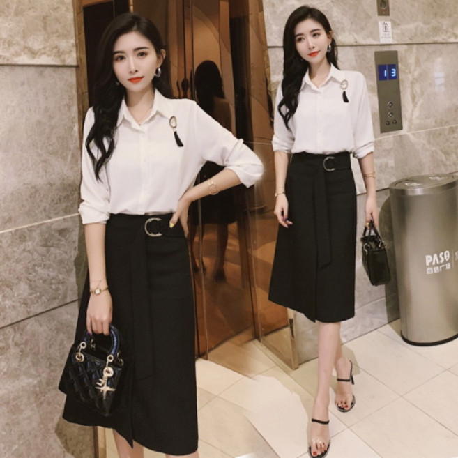 뉴욕멋쟁이 에이비 벨트장식 미디스커트