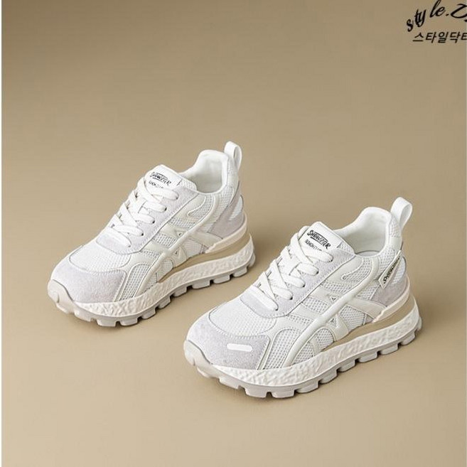 여성 워킹화 경량 운동화 런닝화 푹신한 여자 스니커즈 6CM
