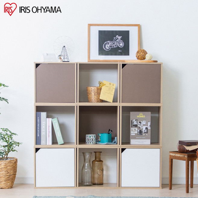 【GOOD LIFE 品好生活】IRIRIS OHYAMA 愛麗思歐雅瑪 繽紛立方體附門木製收納櫃 ACQB-35D 原木x棕色, 1層