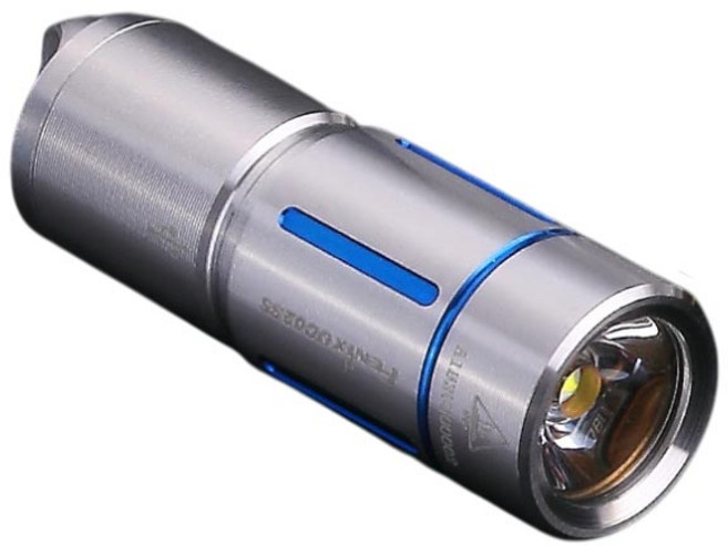 丹大戶外【Fenix】UC02SS 可充電不鏽鋼鑰匙扣燈 露營 登山 照明 吊墜 手電筒 高亮度 不鏽鋼 戶外照明, 藍色, 1個