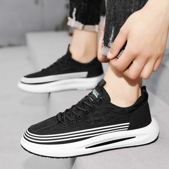 남성 운동화 통기성스니커즈 가볍고 편한 캐주얼화