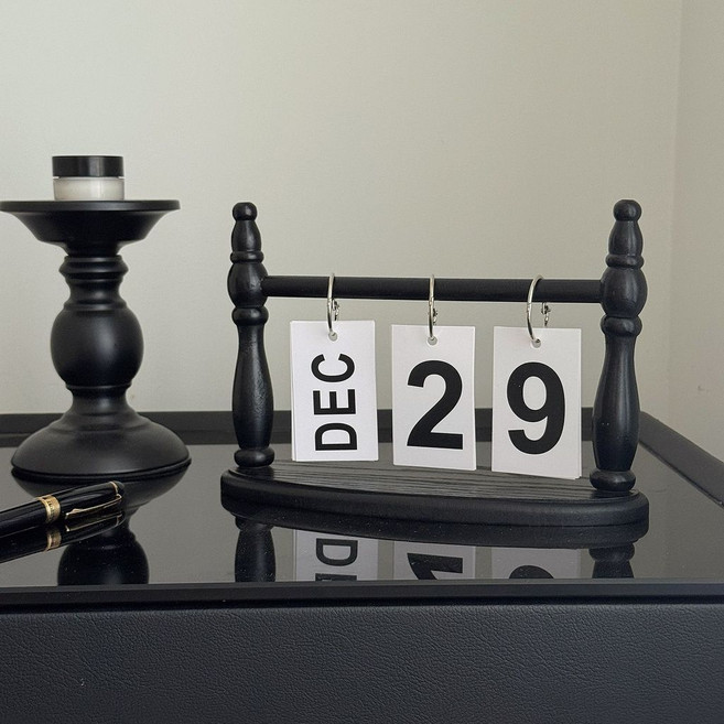 中古風木質檯曆 桌面翻頁萬年曆 家用臥室裝飾擺件, 1個, 中古風黑色檯曆