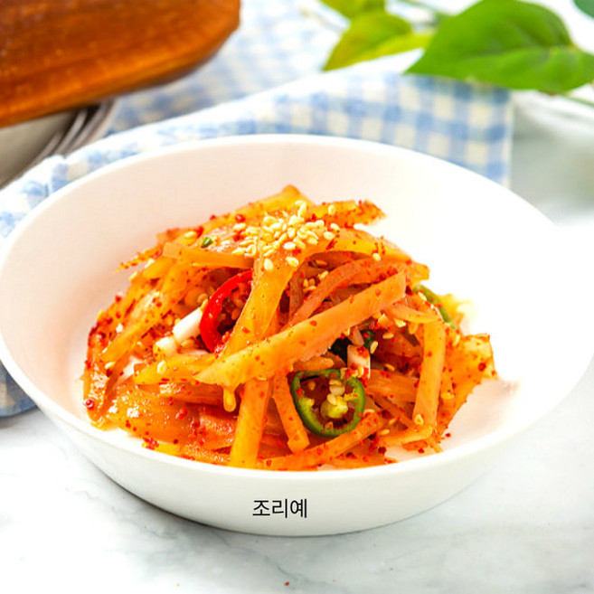 1kg)국내산 무우 달큰 짭짤 간장 장아찌채, 1kg, 1개