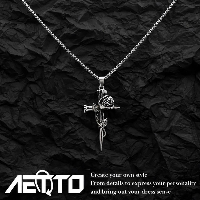 AETTO復古玫瑰十字架項鍊 做舊雕刻嘻哈街頭鈦鋼項鍊 男女生飾品