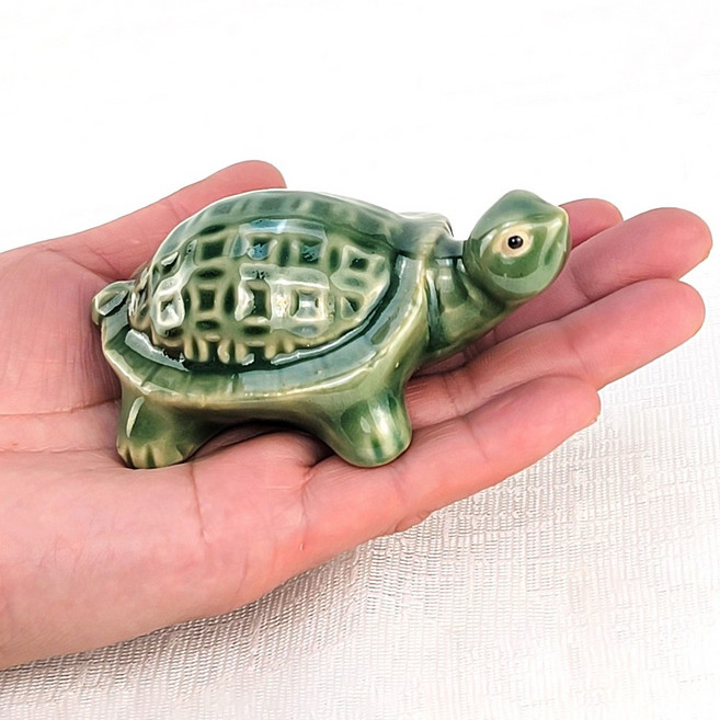 생기거북이 풍수 거북이 장식 재물거북이 소품 도자기 재물복 가져주는 수맥차단 풍수인테리어소품 청거북이 거북이 미니어처