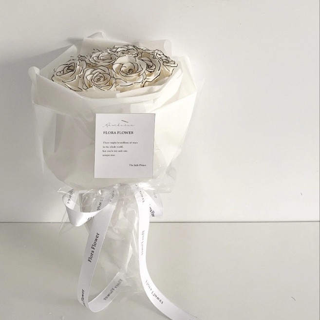 Flora Flower 白色線條玫瑰花束 精緻質感 告白情人節畢業禮物, 1個