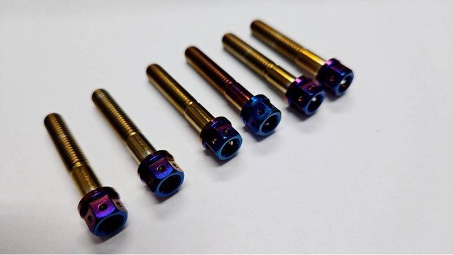 M6X35 彩鈦螺絲 內外六角 白鐵 台灣製造, 1個