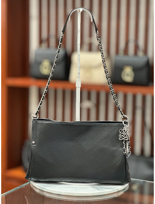 백화점정품 루이까또즈 여성 가방 핸드백 크로스백 선물 엘퀼팅 호보백 HT1QT17BL 빅백여자선물 졸업선물 여성백 30대여성 여성취업선물루이까또즈 여성취업선물