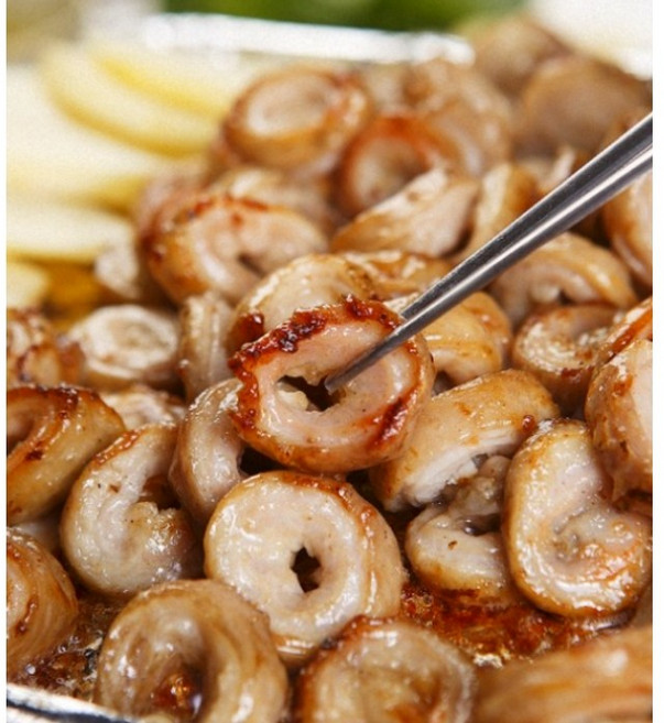 부드럽고 고소한 훈연 냉장 돼지막창 350g (막창 300g + 소스 50g), 1개