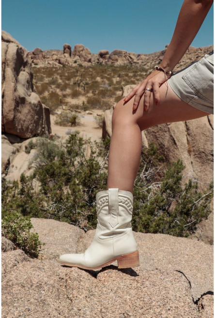 유즘 카우걸 카우보이 웨스턴 부츠 데일리부츠 가죽 부츠 패션부츠 미디엄 부츠 캐주얼 부츠