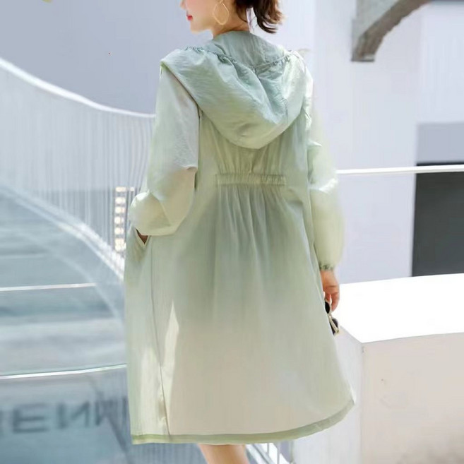 여름 여성 허리라인 롱 자외선차단 자켓 여름 경량 후드 집업 바람막이 자켓 점퍼 아웃도어