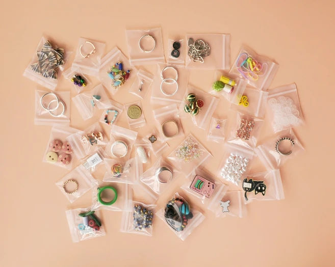 지퍼백 초 소형 PE 미니 알약 주얼리 악세사리 반지 귀걸이 고무줄 머리끈 수납 보관, 1개 - 쿠팡