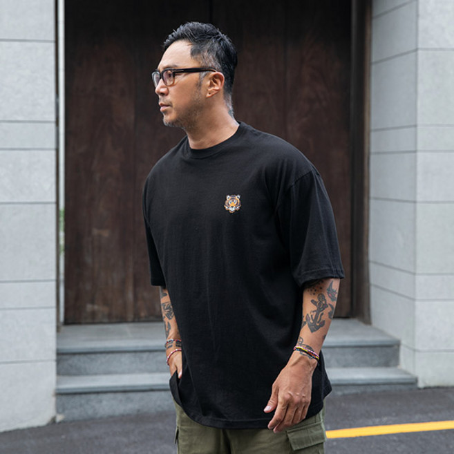 러기드하우스 타이거 덴 반팔티 블랙