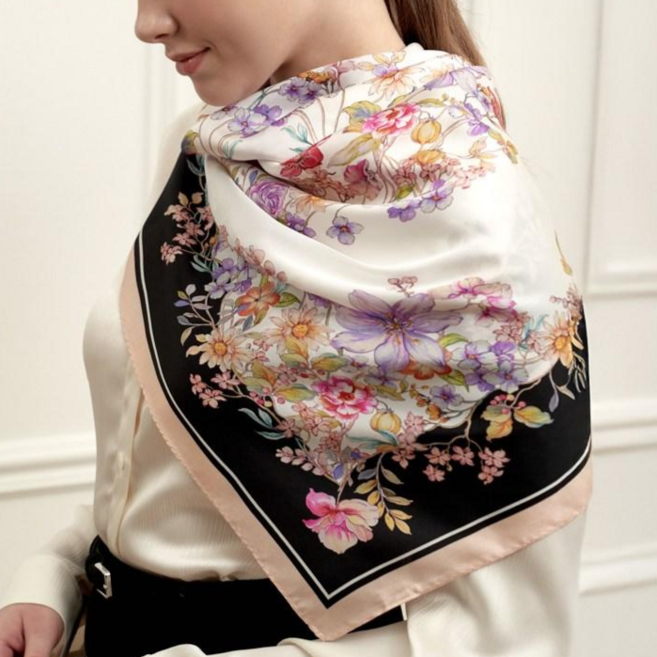 엘르 플라썸 실크 빅사이즈 정사각 스카프 SE543S302