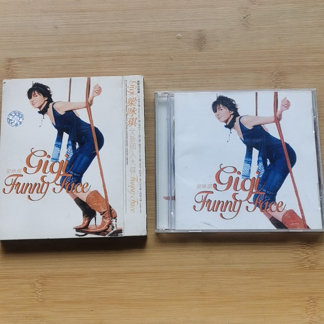 梁詠琪 Gigi 全新個人大碟 Funny Face CD 2片裝, 1個