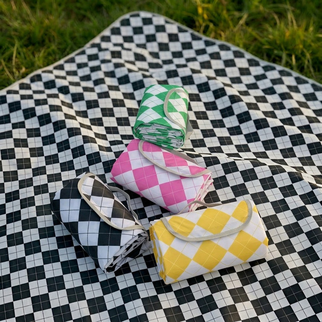 딜라이트홈 접어쓰는 체크 방수돗자리 피크닉매트 돗자리 210D 옥스포드원단, 블랙