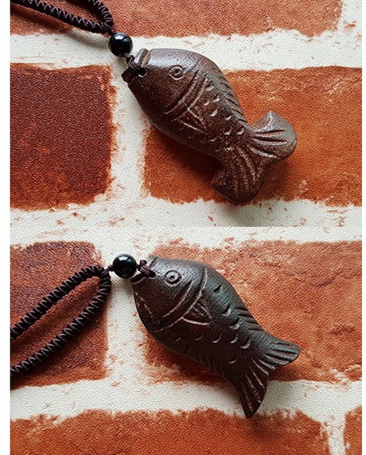 천연 목각 물고기 목걸이