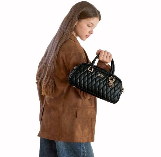 브랜드정품 게스 여성 발라 _ VALLA 퀼팅 스몰 사첼백(HP3A3A35) 317203