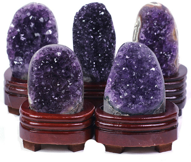 JINGHENG 천연자수정 장식품 행운의 원석 오브제 자연 수석 자수정 풍수 인테리어 소품, 0.7kg정도 랜덤배송 베이스 포함