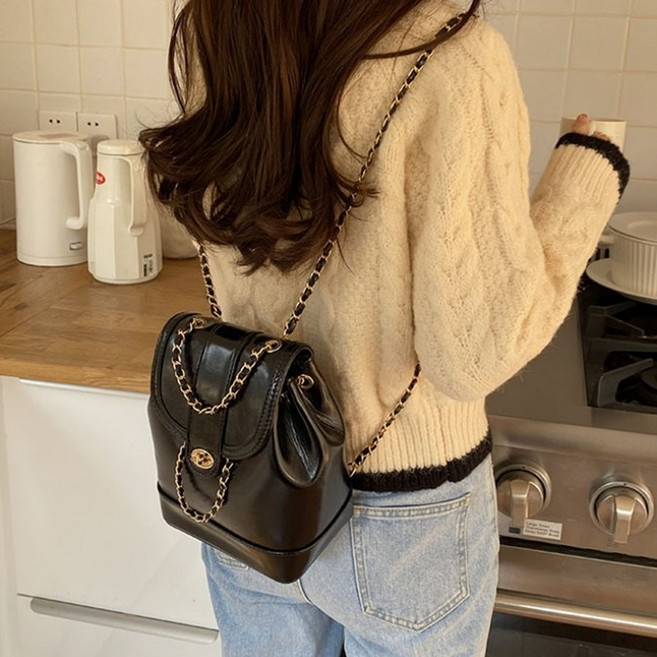 Bahn 3컬러 도나 체인 2way 비건레더 백팩