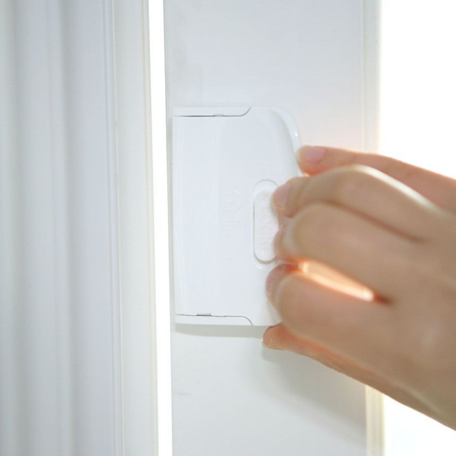 잠그미 1+1/창문 방범장치 외부침입 도난방지 방충망 잠금고리 2개입, 1개