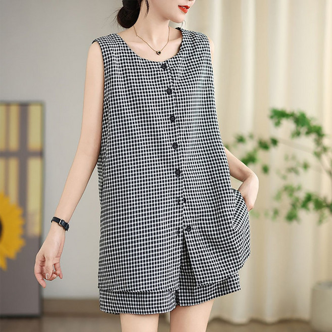 지고다그 여성 여름 체크 무늬 반팔 원피스 및 반바지 세트 통기성 좋은 버튼 디테일 LJM0461