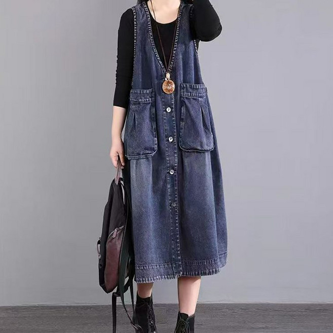 ROYALBELLE 여성 대사이즈 데님 원피스 루즈핏 포켓 디테일 미디 민소매 캐주얼 청 원피스 D0010251
