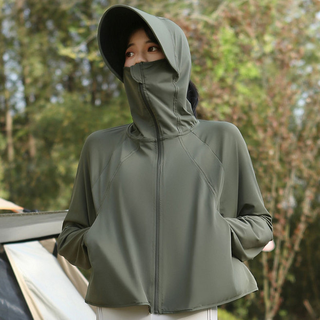 防曬披肩外套女 抗UV黑膠防紫外線 透氣冰絲材質 遮陽罩衫 夏季防曬衣 可拆帽檐設計 #蒼柏綠 #L建議40到65kg體重, L建議40到65kg體重